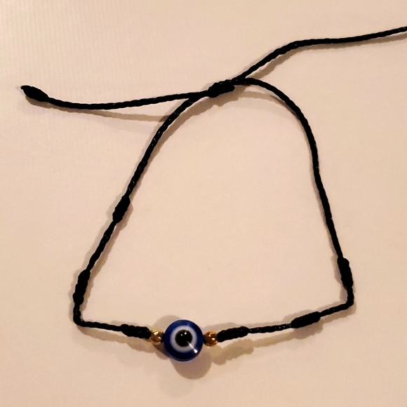 Evil eye bracelet with black string - Picture 1 of 2